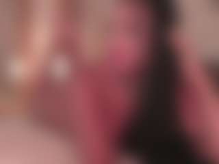 Live cam show with Dionne Venturi🌸 - Brown Eyes Brown Hair on googirlz