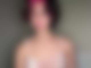 Live cam show with Amy - Bra on Nude Live Now