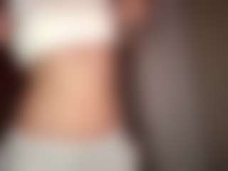 Live cam show with Amy - Bisexual on Camming Site