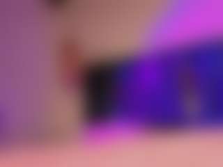 Emilia-Monroee's Live Sex Cam Show