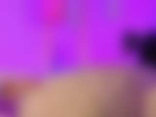 Emilia-Monroee's Live Sex Cam Show