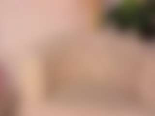 Emilia-Monroee's Live Sex Cam Show