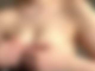 Live cam show with MerrySuneson - Brown Hair on SpankPalCams