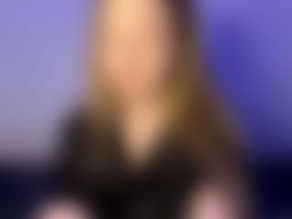 Live cam show with MerrySuneson - Student on madthumbs