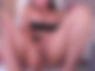 SofiaThonsonn's Live Sex Cam Show