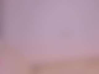 SofiaThonsonn's Live Sex Cam Show