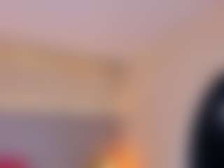 SofiaThonsonn's Live Sex Cam Show