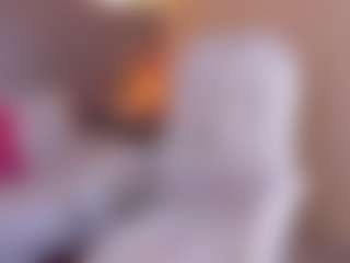 SofiaThonsonn's Live Sex Cam Show