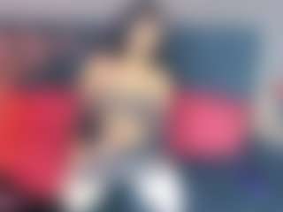 Live cam show with star-doll - Moaning on Milfs Live
