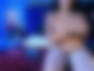 Live cam show with star-doll - Moaning on Camsoda