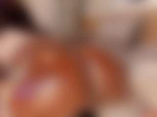 Live cam show with ZafiraBlack - Oil on livesuperchat.net