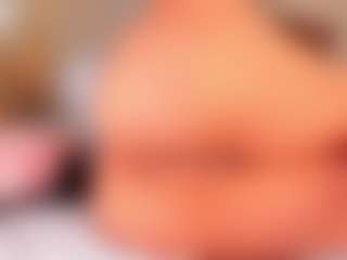 Live cam show with Antonella Lucenti - Full Nudity on Camsoda