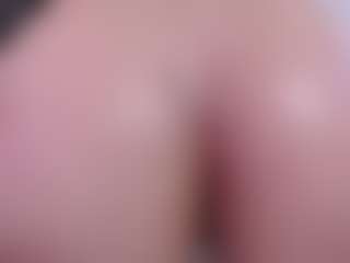 Biancadollx MILF webcam performer live streaming