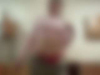 Live cam show with Kate - Flirt on Gym Cam Girls