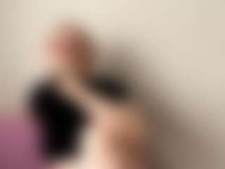 MathildeJustesen's Live Sex Cam Show