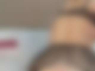 Live cam show with SofiaMar - Blonde Hair on Pornisteam.com