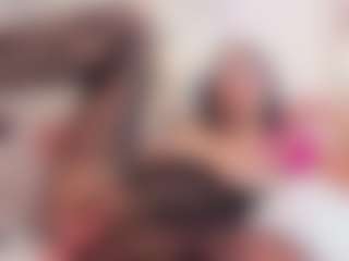 AnnieVanegas's Live Sex Cam Show