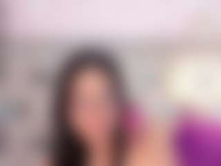 Live cam show with AnnieVanegas - Thick on Adult Interactions