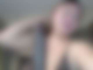 Live cam show with Krispyshot - Joi on camtv