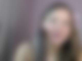 Live cam show with Krispyshot - Green Eyes on dropp.cam