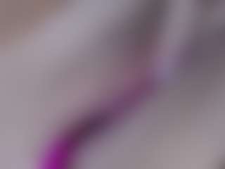 Live cam show with Krispyshot - Green Eyes on Camsoda