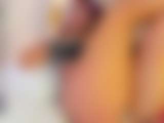 Live cam show with Luna - Nipple Piercings on xxxlivecams.org
