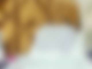 Live cam show with Luna - Nipple Piercings on madthumbs
