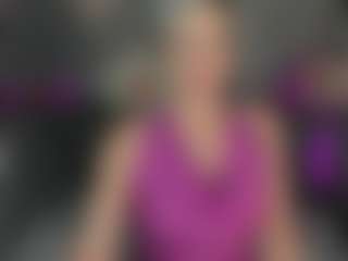 Live cam show with Betty-Brock - Slender on LiveSexCams6
