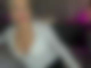 Live cam show with Betty-Brock - Bedroom Blonde Hair on Camming Site