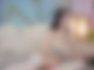EmilyyMoon's Live Sex Cam Show