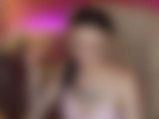 EmilyyMoon's Live Sex Cam Show