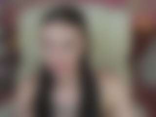 EmilyyMoon's Live Sex Cam Show