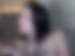 EmilyyMoon's Live Sex Cam Show