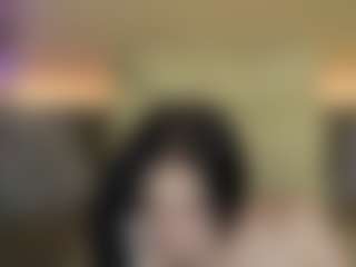 EmilyyMoon's Live Sex Cam Show