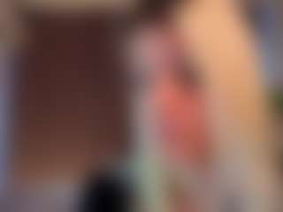 Live cam show with Aria - Joi on live18s.com
