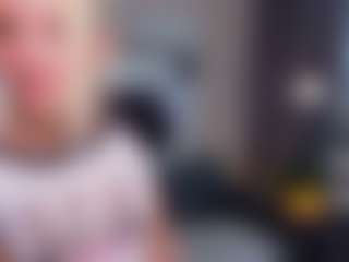 Live cam show with Aria - Joi on madthumbs