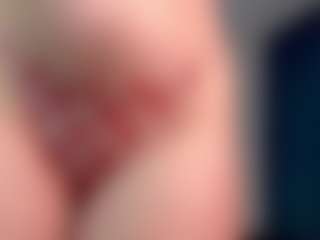 Live cam show with Aria - Joi on dropp.cam