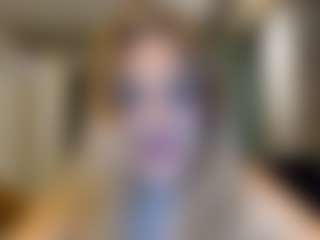 Live cam show with JulietaLane - Blue Eyes on googirlz