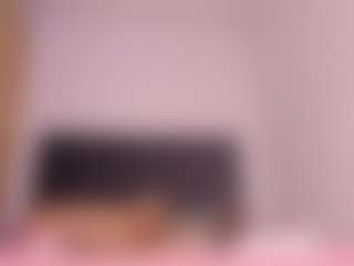 Live cam show with Luna - Skinny on Free Soda