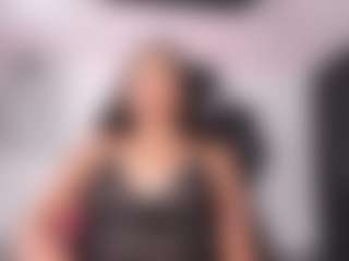 Luna's Live Sex Cam Show