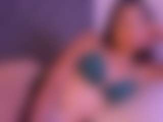 Live cam show with Luna - Brown Eyes Mature on https://playwithruby.com