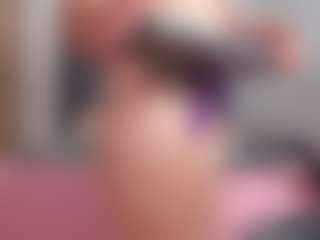Live cam show with Luna - Brown Hair on Hubzter Live