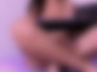 Live cam show with Luna - Control on Camming Site