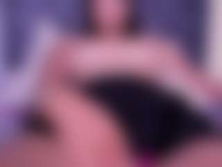 Live cam show with Luna - Oil on Streamer API