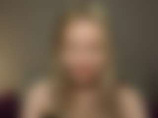 Live cam show with VitaKotterna - College on CamClone