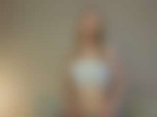 Live cam show with VitaKotterna - Green Eyes on SinfulBabes
