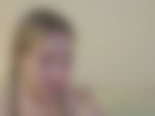 Live cam show with VitaKotterna - Oil on Mixed Magazine Live