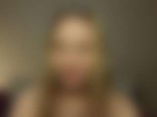 Live cam show with VitaKotterna - Oil on StripNow