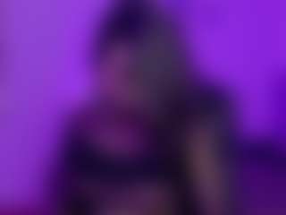 Live cam show with Aleja-storm - Average on Camsoda