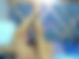 Live cam show with alicee-fooxx - Thin on AdultVida.com